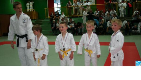 1051021350_le-premier-combat-pour-les-jeunes-judok-116953.jpg